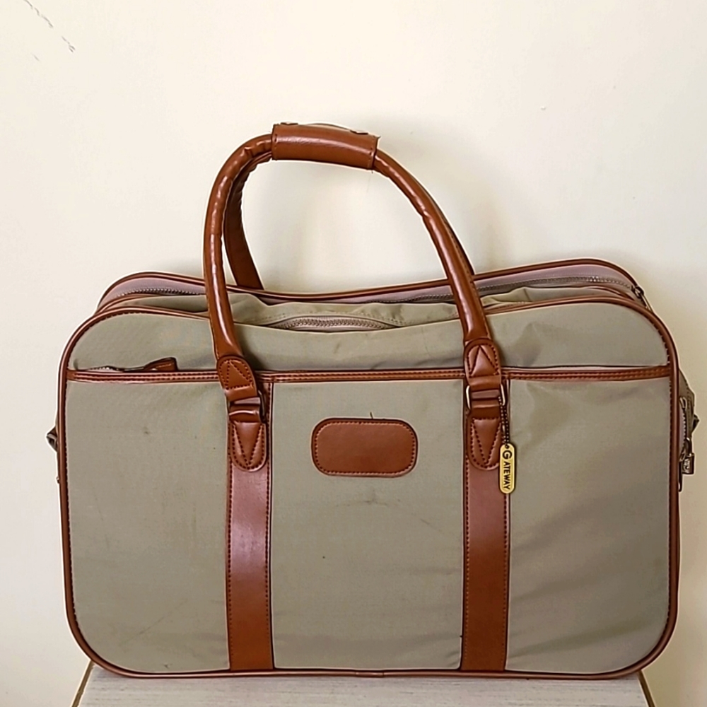 Travel Big & Roomy Army Green Duffel Bag with Comfortable Shoulder Strap